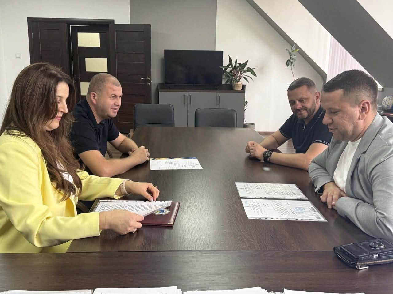 Ви зараз переглядаєте На Закарпатті обговорили цифровізацію архівів БТІ: ключові кроки та інтеграція з Державним реєстром речових прав на нерухоме майно